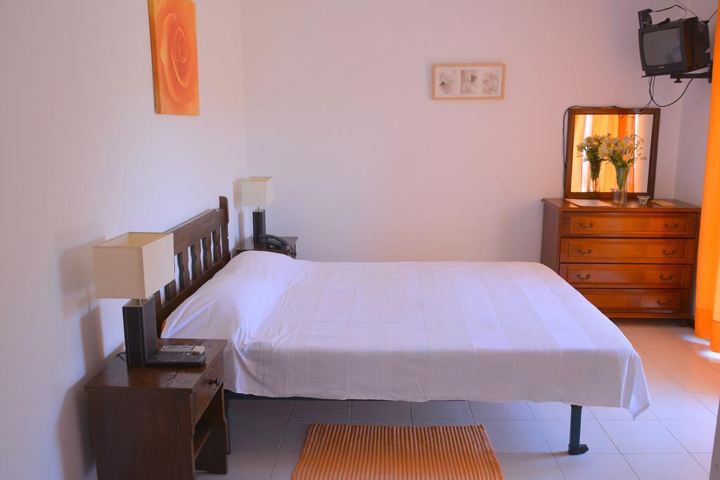 Villa Belinha - Guest House クアルテイラ エクステリア 写真